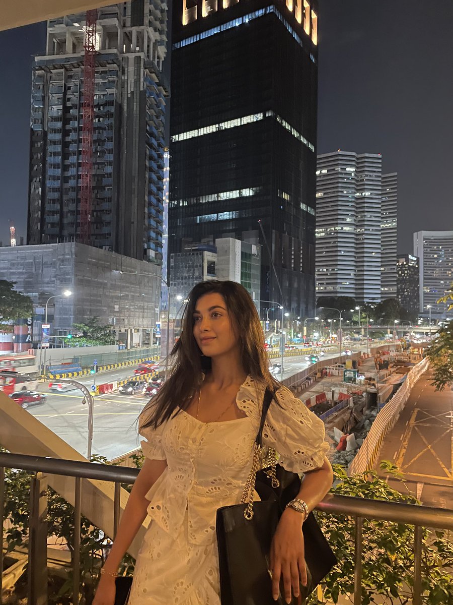 DiganganaS's tweet photo. #Singapore ❤️ https://t.co/2grG8Ww37J