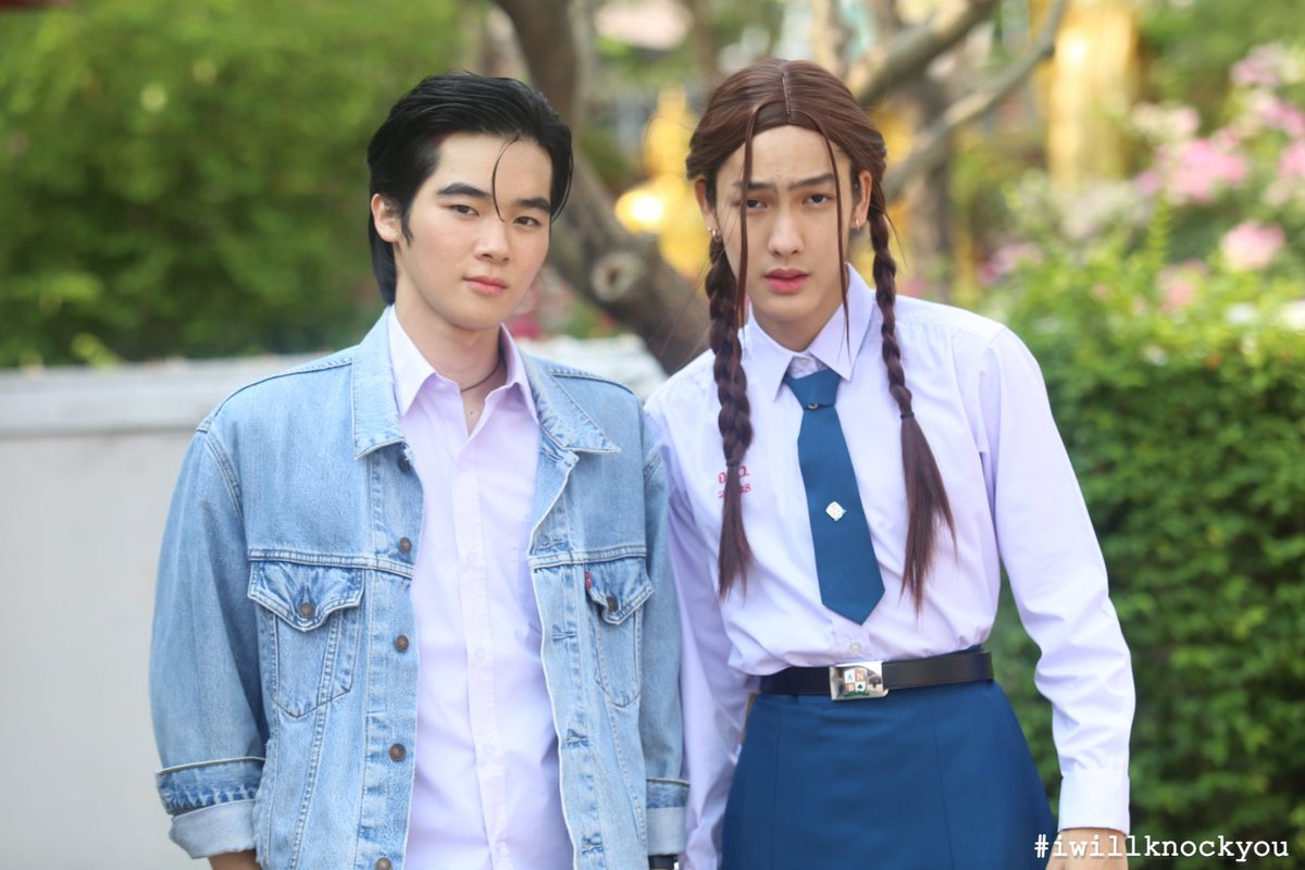 2beSaturn's tweet photo. รีไปให้โลกรู้ค่ะ ว่าวันนี้มีอะไรแบบนี้มาให้ดู555555555555555555555

#IWILLKNOCKYOUEP7
พี่จะตีนะเนย https://t.co/NtdQS2sihd