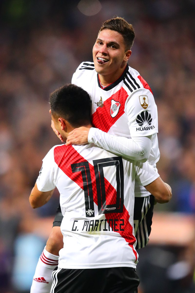 riverjoacoplate's tweet photo. Una lástima no ver más a Juanfer con la casaca de River. Es un jugador diferente al resto que era hermoso verlo jugar. En todos los partidos sabiamos que nos iba a sorprender con algo. Todo jugador que haya jugado la final de Madrid siempre será recordado y querido por el hincha. https://t.co/xc4KDrkn17