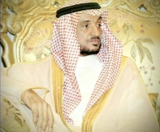 UmEsslaym's tweet photo. الاستاذ المذيع حمد الدريهم 
تم إجراء اختبارٍ صوتي مع مجموعة كبيرة من المتقدمين؛ قيل إن عددهم سبعُ مئة ومن قدم الاختبار ثلاثُ مئة ومن اجتازه اثنا عشر وجد اسمه بينهم في رمضان 1405منشورًا على صفحة الجزيرة الأخيرة مطلوبًا مراجعتهم للإذاعة لبدء التدريب، ويذكر أنه لم يُقبل منهم إلا https://t.co/M5TtoFGuBE
