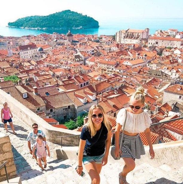 APIabroad's tweet image. Did your plans for spring fall through or change? Or maybe you've just been slow off the starting block. Either way, we've got you covered with our amazing program in Dubrovnik, Croatia 
The deadline to apply is January 10, 2023! 
Learn more: bit.ly/3xcivst
 #ispyapi