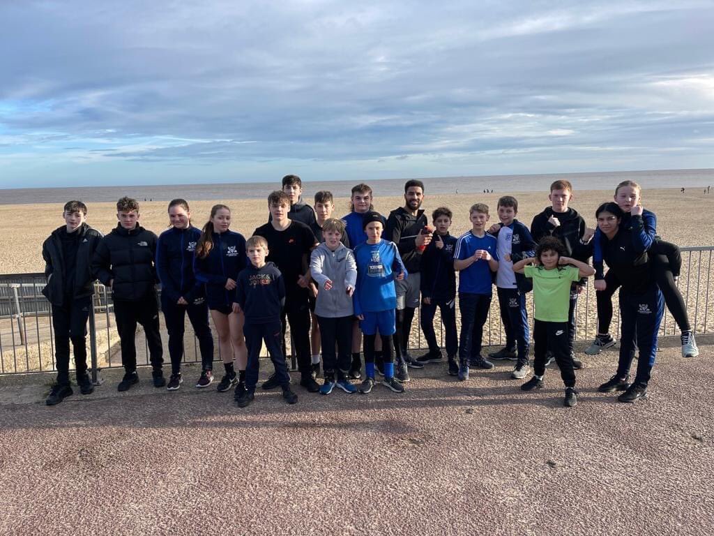 Ultimate_Boxing's tweet photo. Great running session with @attleboroughabc yesterday followed by a manic game of football with all coaches and boxers getting stuck in. 
Stuff of legend 
⚽️🚑😆🥊
Thanks and well done all

https://t.co/4GqMrtNiYG https://t.co/hqZ0No4m43