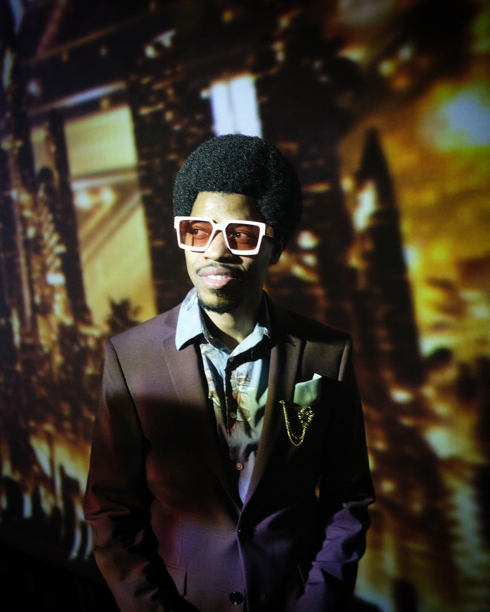 MikeEWinfield's tweet photo. Catch me in Vegas at my residence in the Luxor hosting @AGTSuperstars https://t.co/xW5awABZfy