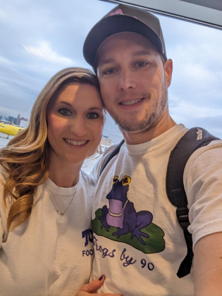 TeacherFrog_'s tweet photo. @TCU_Athletics @TCU In Vegas, on our way to Phoenix! #GoFrogs https://t.co/m3EgWfQ3y3