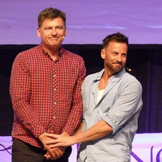 GonzoNr2's tweet photo. Going to start an END OF YEAR PICTURE SPAM now
Sorry not sorry in advance 😜😘
#craigparker #markferguson #hobbitcon #haldir #gilgalad #lordoftherings #lotr #eichhörnchen https://t.co/Y6tLiICfRY