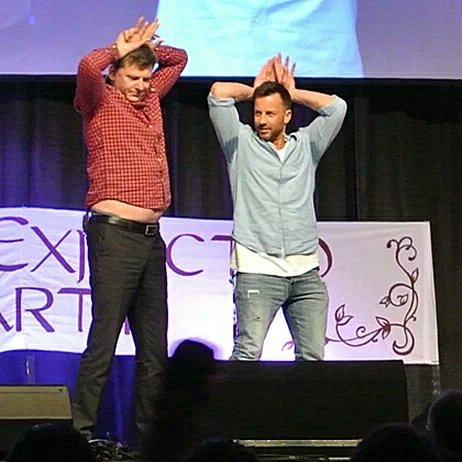 GonzoNr2's tweet photo. Going to start an END OF YEAR PICTURE SPAM now
Sorry not sorry in advance 😜😘
#craigparker #markferguson #hobbitcon #haldir #gilgalad #lordoftherings #lotr #eichhörnchen https://t.co/Y6tLiICfRY