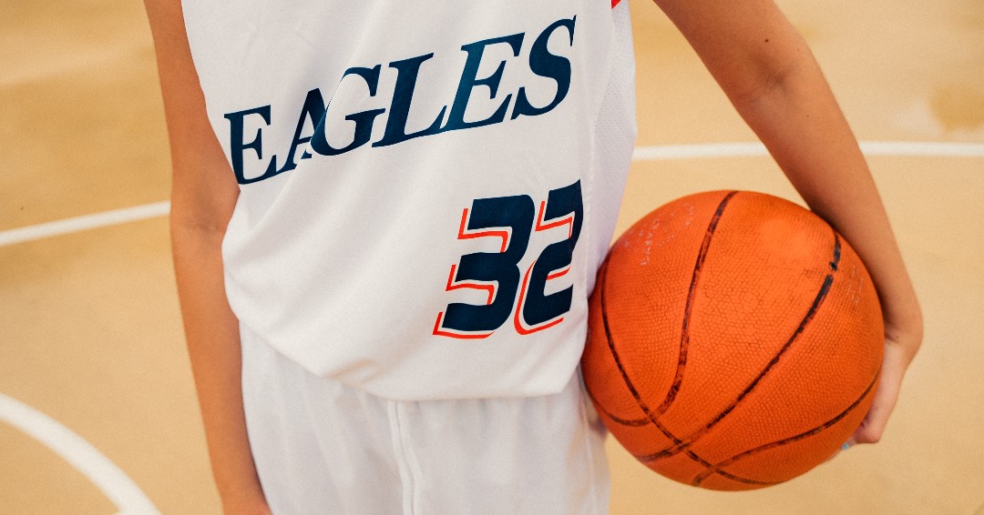 323sports's tweet photo. The Home Uniform π€
We love the classic & clean look of these home uniforms paired with the pops of orange and navy!
#323Custom https://t.co/oyPwvsbB5C