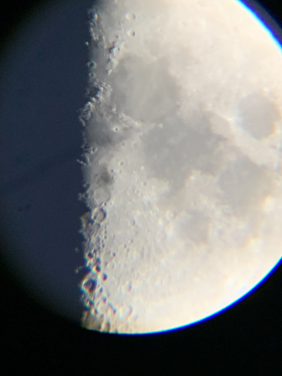 Emiliojemma's tweet photo. Segunda sesión de astrofotografia para novatos mejorada con adaptador para smartphone #astronomy #Astrophotography @onlyastrophoto @AstroAventura https://t.co/4TrEKj6SjS