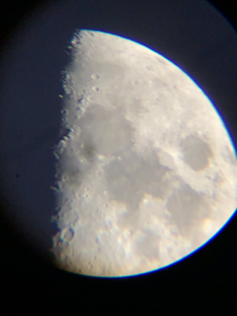 Emiliojemma's tweet photo. Segunda sesión de astrofotografia para novatos mejorada con adaptador para smartphone #astronomy #Astrophotography @onlyastrophoto @AstroAventura https://t.co/4TrEKj6SjS