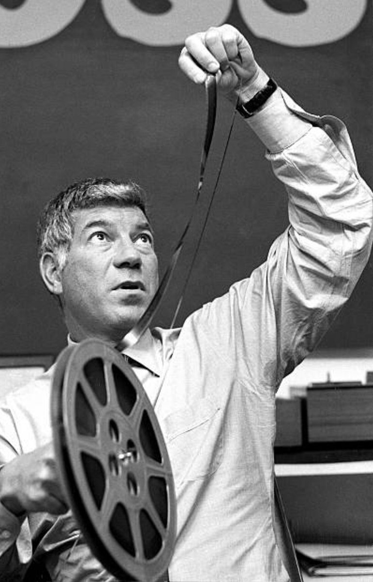 KevG163's tweet photo. 60 years ago today, Ed Sabol's @NFLFilms (then called Blair Motion Pictures) launched.

After a $3,000 bid won him the rights to film the '62 NFL Championship, Sabol &amp; his crew braved the harsh, icy Bronx winds to shoot their first production, titled "Pro Football's Longest Day". https://t.co/fwX9DgU8LO