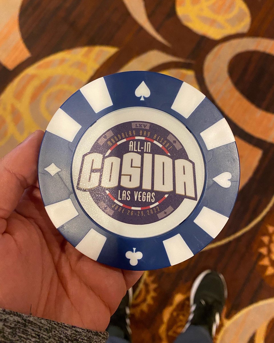 NoahCreigh's tweet photo. My 2022 #SID recap:
-2️⃣ full-time stops (Maryville/Spalding)
-attended 1st CoSIDA
-saw multiple former interns land positions in college/pro sports
-worked freelance for 5️⃣ schools
Can’t wait to see what 2023 brings next for my career!
#sportsinfo #athleticcom #csc #cosida https://t.co/makWSQIhGA