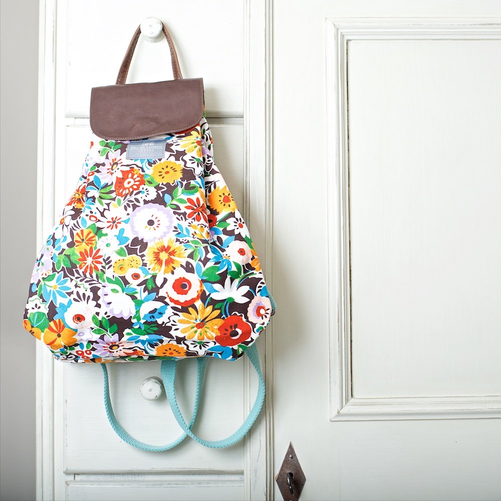 CollierCampbell's tweet photo. For #flashbackfriday we look at our Flower Patch Back Pack which was one of the many styles of bags we had. Unfortunately this back pack is no longer available, however the design Flower Patch can be found on a list pad and pencil, A6 Journal and a set of coasters https://t.co/tcvNpkmAN5