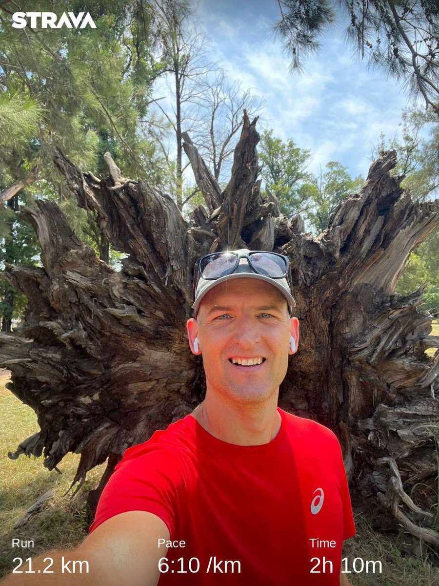 RunningForBTC's tweet photo. 21.21k half-marathon - last #RunForBitcoin in 2022. It was fun 😎 
#lessonslearned 
for #run:
#consistency trumps #motivation
for #Bitcoin
#DCA #DollarCostAveraging trumps #luck 

best wishes in 2023 🌞😎

https://t.co/jFLMYwE66V https://t.co/0m6mN8mWZ0