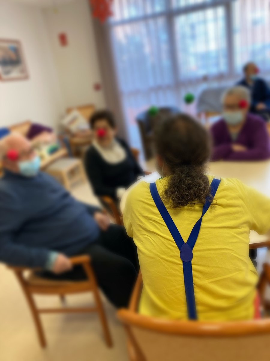 Ha sido una mañana taaaan divertida como entrañable 💜gracias a tod@s por abrirnos las puertas de La Residencia Amavir en Torrejón de Ardoz por todos los abrazos y sonrisas que hoy hemos compartido =🟢)