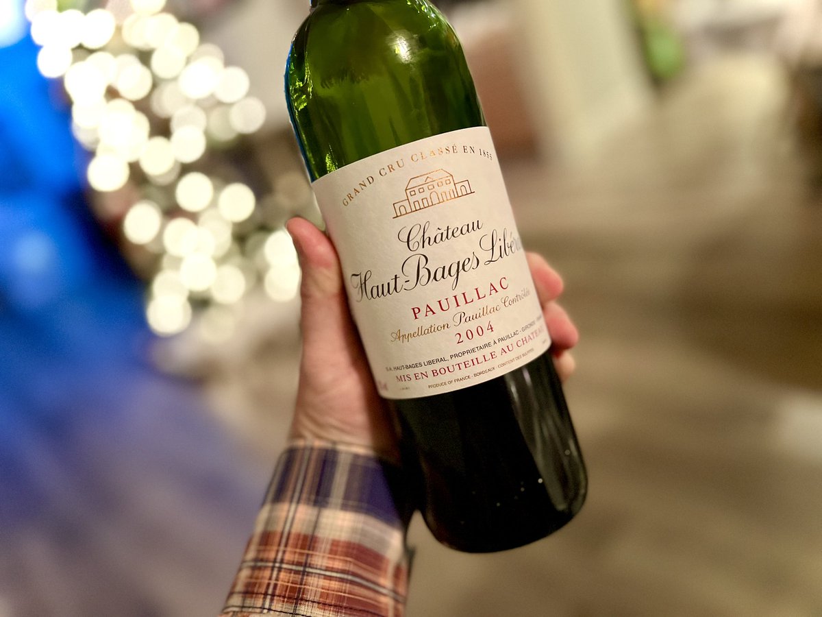 RoebuckSteve1's tweet photo. Main course #winepairing was absolutely #delicious
#Bordeaux #Burgundy #NapaValley #cabernetsauvignon #pinotnoir #culinary #Dinner #foodiechats #foodie #winetime #winetasting #wineparty #winelovers #wineintheglass #winelover #winedinner #sommelier #sommchat #winecellar https://t.co/X7NZg1V2WE