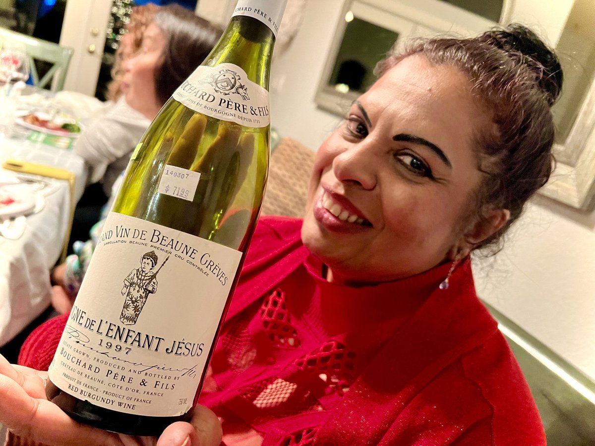 RoebuckSteve1's tweet photo. Main course #winepairing was absolutely #delicious
#Bordeaux #Burgundy #NapaValley #cabernetsauvignon #pinotnoir #culinary #Dinner #foodiechats #foodie #winetime #winetasting #wineparty #winelovers #wineintheglass #winelover #winedinner #sommelier #sommchat #winecellar https://t.co/X7NZg1V2WE