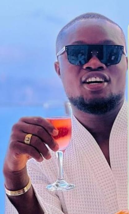 AvalRodrigue's tweet photo. BANSOU CHAHABANE dit RAMIREZ_PRONO et CLUB DES ÉLITES sur Telegram est un ressortissant BÉNINOIS Arnaqueur et voleur, vous promettant de vous donner des scores exacts sur des Matchs de Foot moyennant des sommes de 150.000f à 200.000f. 
Attention il faut partager. https://t.co/jwJ848aYE6