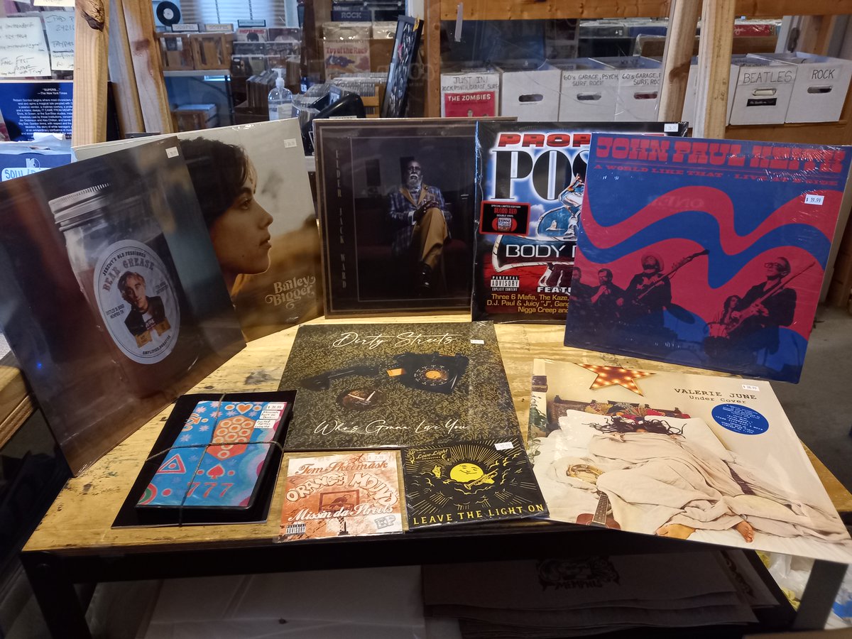 ShangriLaTN's tweet photo. 2022 was an amazing year for Memphis artists - these are just a few of our favorite releases.
COME BY and GET ONE!
(or more)
#shangrilarecords #memphis #recordstore #bestof2022 #memphismusic #memphispunk #memphisrap #memphisgospel #memphisrock https://t.co/dBWWUPnKfD