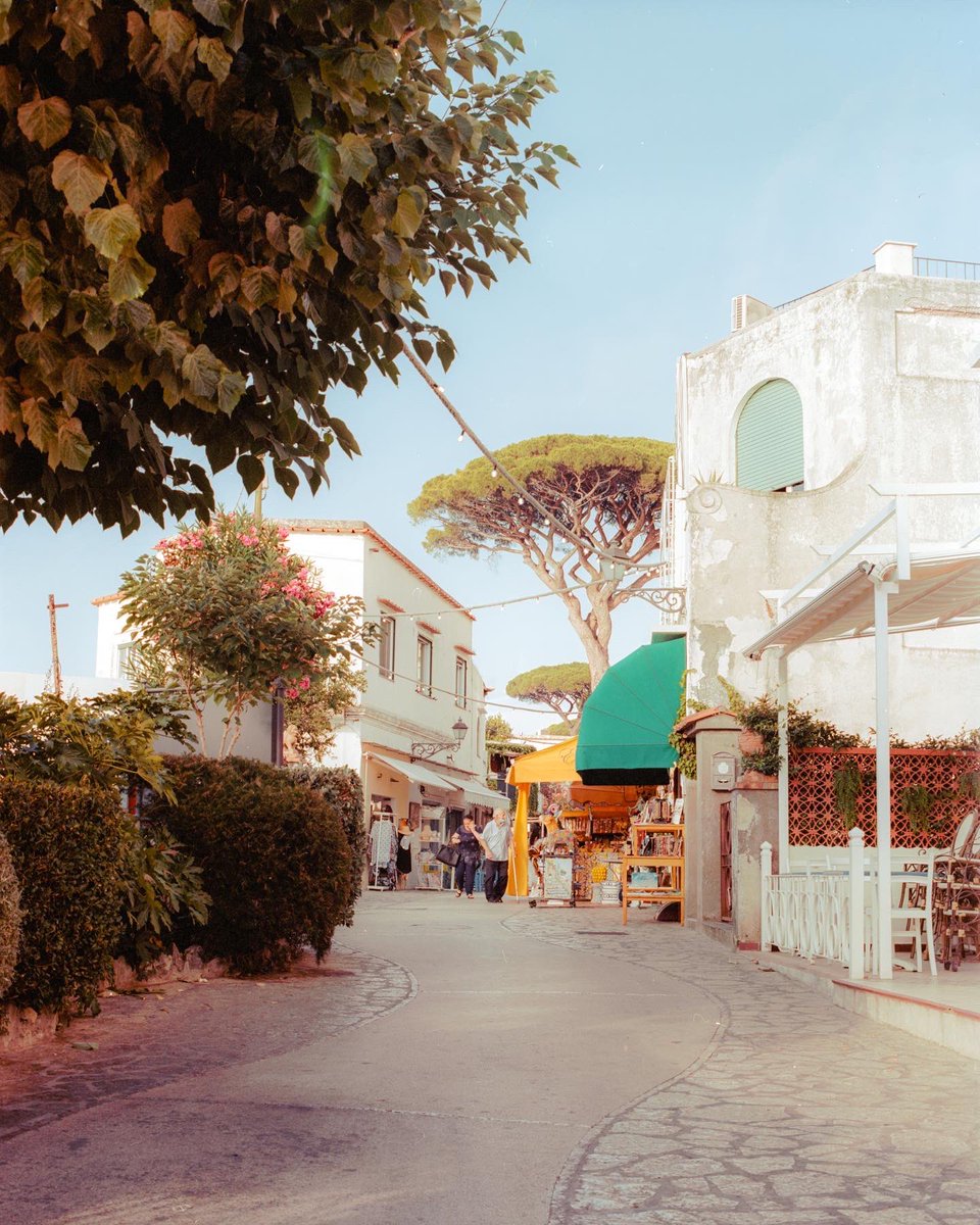 lightistic's tweet photo. Italy on film https://t.co/hnu8PGyoP1