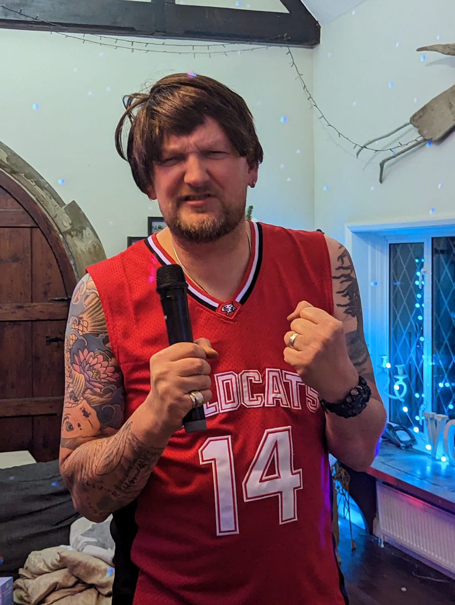 Ed Tranter (@edtranter) on Twitter photo Warming up before tonight’s party and first outing of the karaoke and new disco light…I was Troy Bolton singing HSM…natch! 🎤 🕺🏼🥳
#onceawildcatalwaysawildcat #highschoolmusical Warming up before tonight’s party and first outing of the karaoke and new disco light…I was Troy Bolton singing HSM…natch! 🎤 🕺🏼🥳
#onceawildcatalwaysawildcat #highschoolmusical