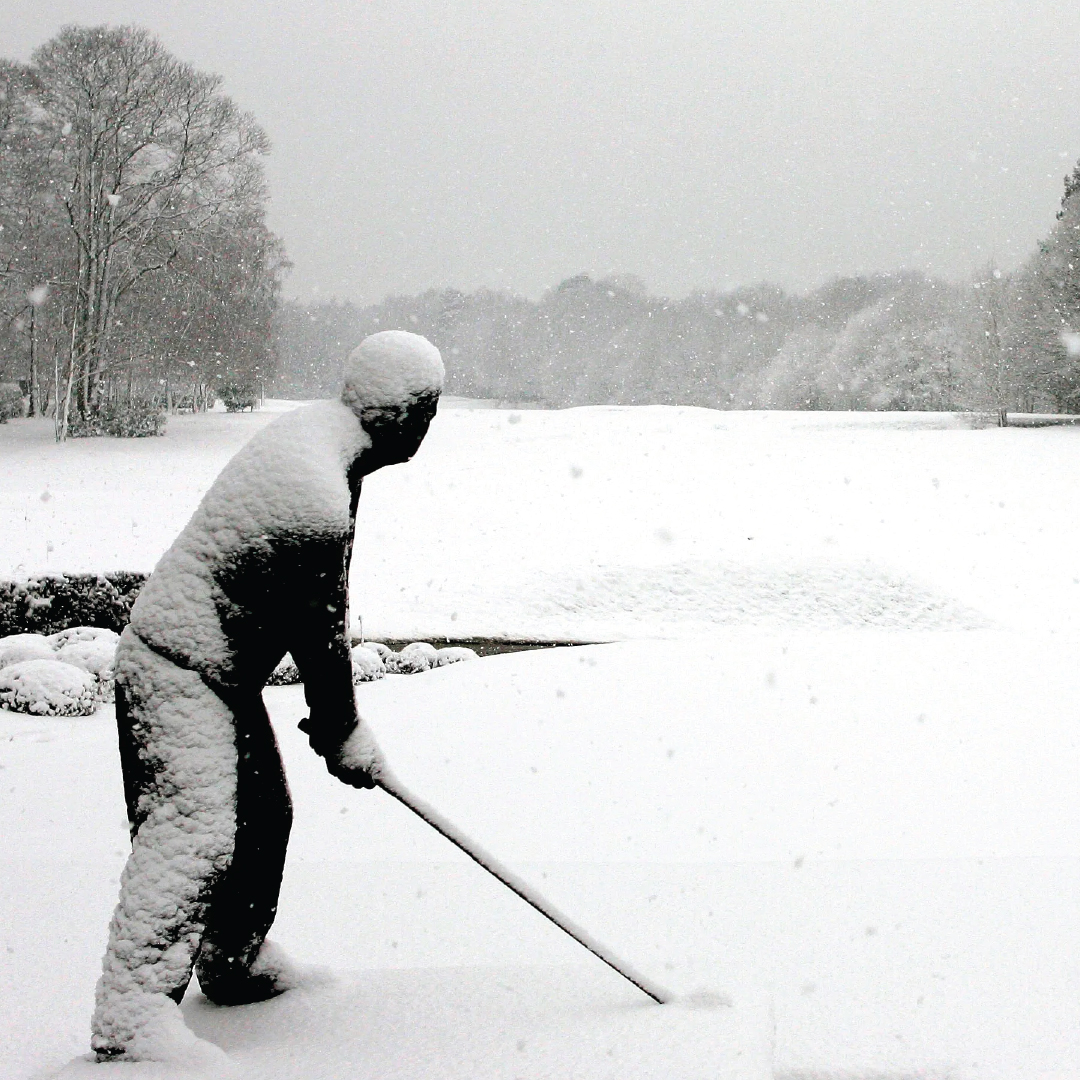 Fore the love of golf, happy 2023. 
The countdown is on 🏌️‍♂️💪

📷 Unknown, but we can relate.