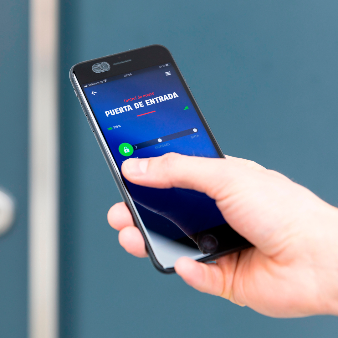 La tecnología ABUS abre las puertas a
nuevas posibilidades. Literalmente.
📲 HOMETEC PRO BLUETOOTH.