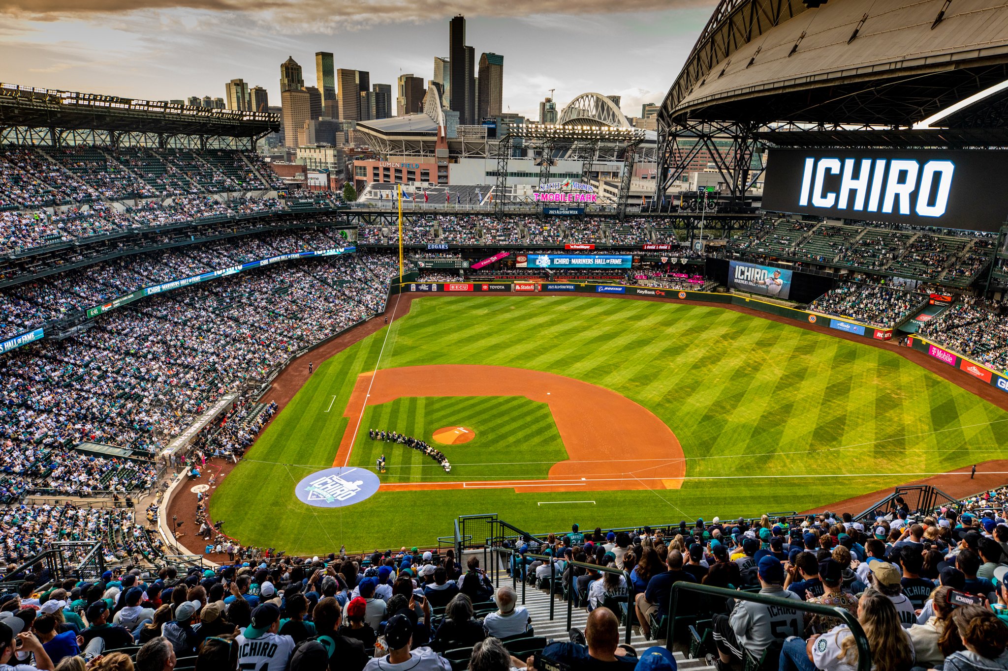 Seattle Mariners on X: A weekend fit for a legend starts now.  #NewProfilePic #IchiroWeekend  / X