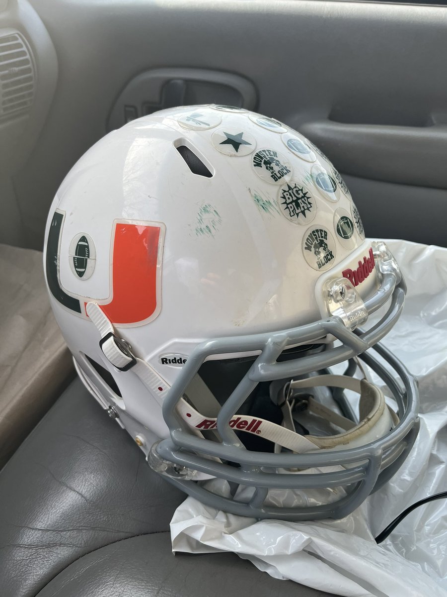 doug8833's tweet photo. @83_87_89_91_01 how do I get a hold of Jimmy Murphy. I think I have one of his helmets. Appreciate the help https://t.co/S66O8WO1zK