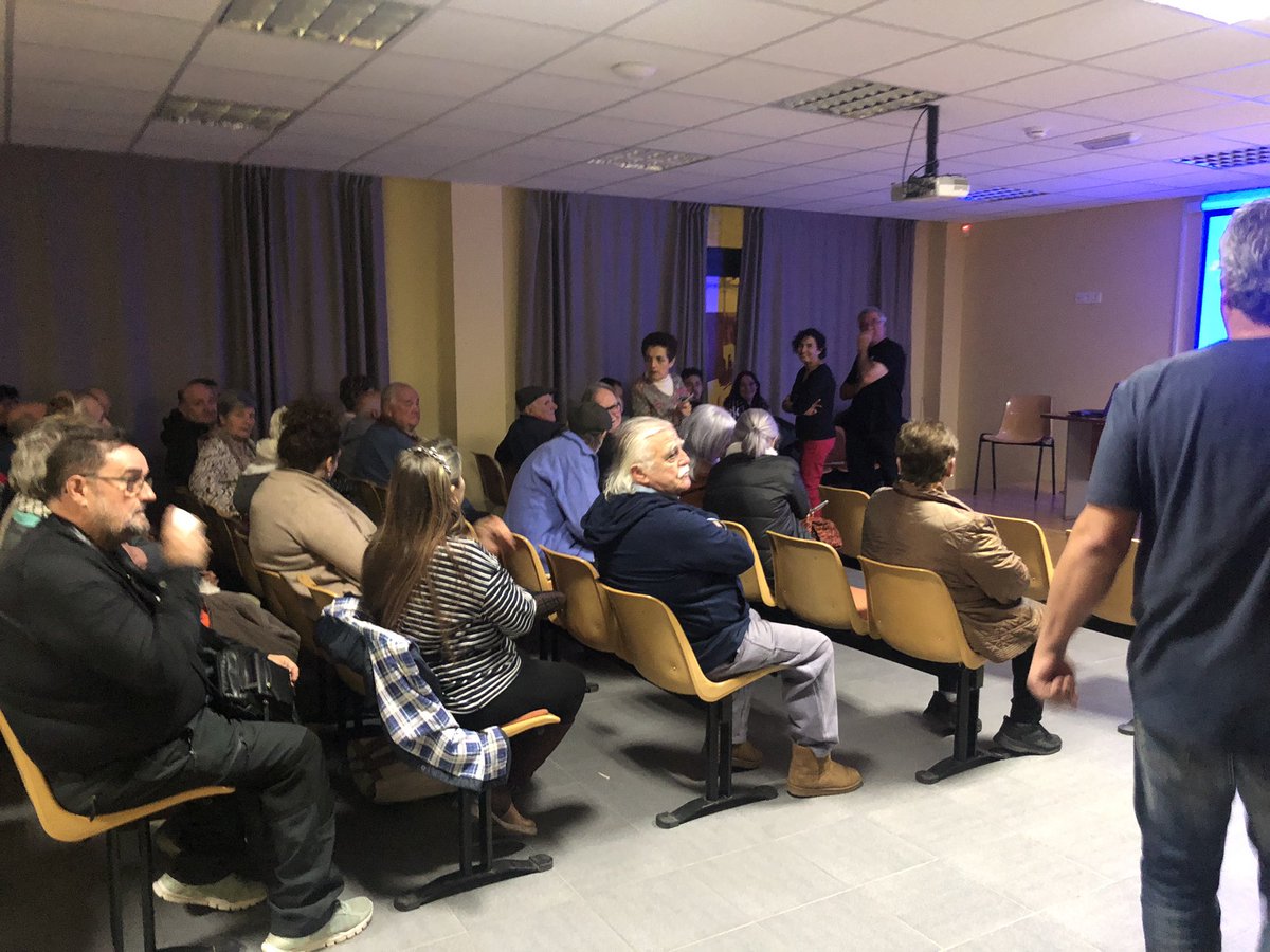 m_mrdc_'s tweet photo. #EstaPasando Asamblea Informativa #QuePasaConMularroya #MularroyaNo #Calatayud #Embid #Paracuellos #Sabiñan #Mores #Purroy #Chodes #Arandiga #Ricla #Morata https://t.co/0kW1bnSvMH