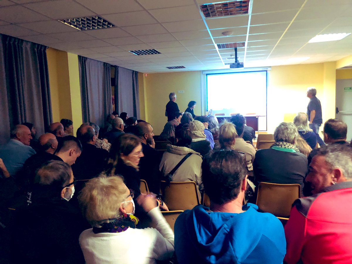 m_mrdc_'s tweet photo. #EstaPasando Asamblea Informativa #QuePasaConMularroya #MularroyaNo #Calatayud #Embid #Paracuellos #Sabiñan #Mores #Purroy #Chodes #Arandiga #Ricla #Morata https://t.co/0kW1bnSvMH