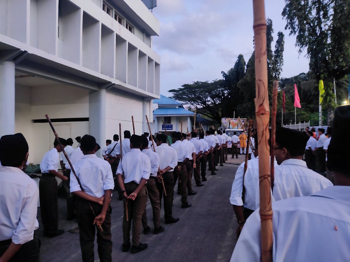 संघ शक्ति कलियुगे: 🚩
Joined a "ROUTE MARCH" organized by Rashtriya Swayamsevak Sangh (RSS) Andaman &amp; Nicobar Islands. Mananiya  Ji's presence enhanced the grace of the program.

#rashtriyaswayamsevaksangh #andaman #siddhanthraisharma