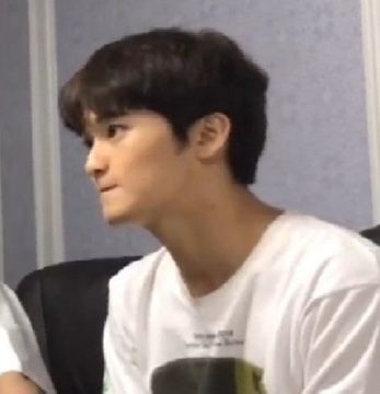 맠동 연성하고 싶어서 미치겠는데
동생이 아이패드 가지고 튐
이새끼가...
