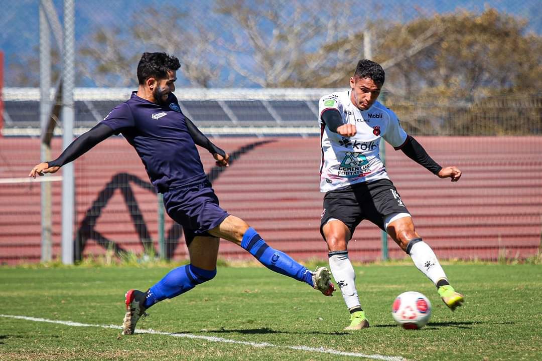 ▫️Liga Deportiva Alajuelense derrotó este martes 8-2 al Municipal Grecia en juego amistoso disputado en el CAR. 🔴⚫️

📸: <a href="/ldacr/">Alajuelense</a>