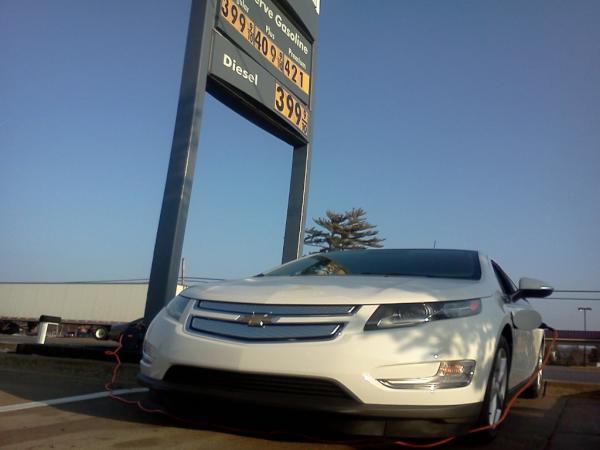 AmazingChevVolt's tweet photo. @chevrolet @ChevyElectric @wendellholland CLEAN ENERGY RETORT™/
Yours Truly Dissing #OldTech Gas Station By Plugging In; #ParkCharging My 1st New #ChevyVolt #EREV; My 2012 #AmazingChevVolt Into Level 1, 120V AC Outlet In Base Of Sign!
+ 40 #EV Miles While Parked!
Fg1

WATT!! 
Fg2

HOME!
@GMRenCen #EVFillingStation!
Fg3 https://t.co/BIS5ZHaz2f