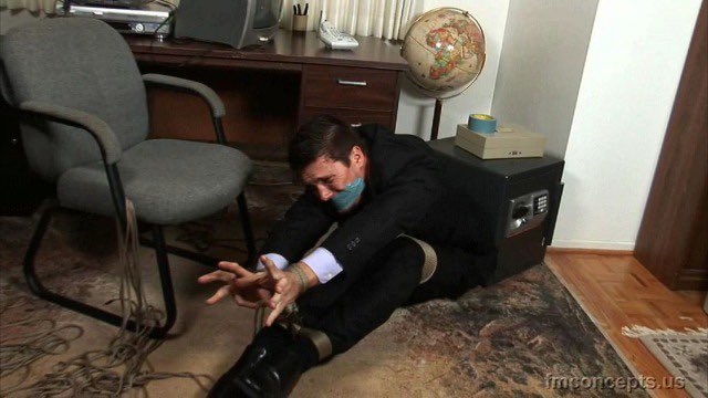 goldtoephx's tweet photo. Always adored this set despite the girl (recutting the video helps). Aaron is bound and gagged in his suit and also shirtless in dress socks in the same video Sold at: https://t.co/WrFEnnFg9T #bondage #meninbondage #boundandgagged #socks #meninsock #blacksocks https://t.co/pMLSTuUH6z