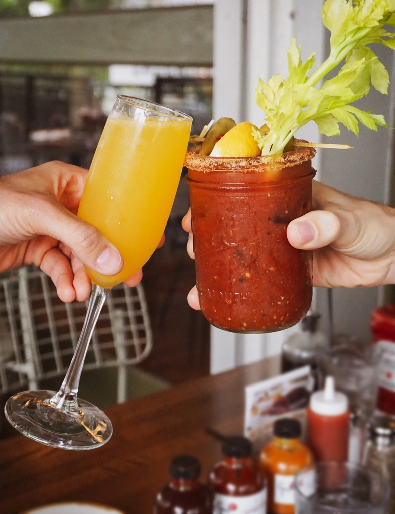 Breakfast is the most important meal of the new year! Or something like that. 🤔 Whether you want to end this year or start the next with a breakfast at Gus's, you know we'll have mimosas at the ready! 🥂
Our breakfast service runs every Saturday &amp; Sunday from 8:30am to 2pm!