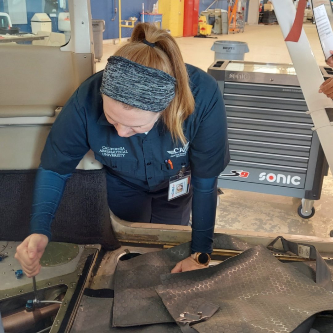 CalAeroUniv's tweet image. CAU #firstfemale Aircraft Maintenance Technician Graduate, Carrie Certuche, has made many sacrifices to pursue advanced #aviation training.

We are proud of Carrie and wish her the best as she works with the #KernCounty Sheriff's Office Air Support Unit.