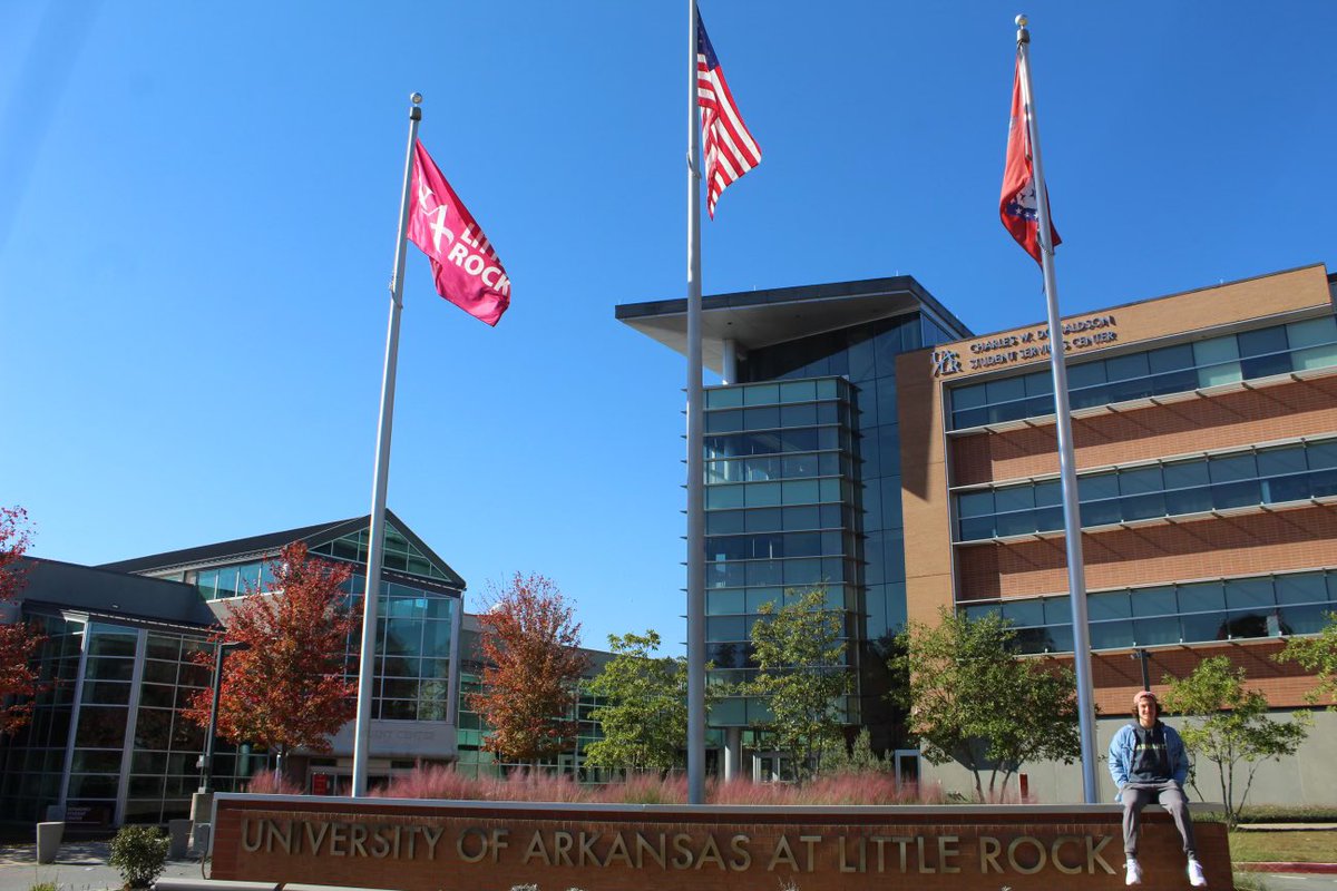 COMMITTED. <a href="/CoachBehnke_LR/">JP Behnke</a> @_jaylamar_