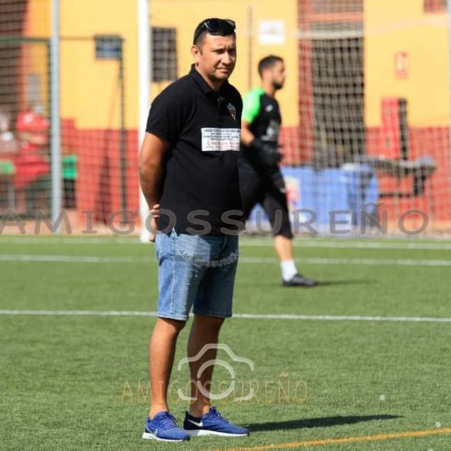 ¡𝐂𝐨𝐦𝐮𝐧𝐢𝐜𝐚𝐝𝐨! 🔴🟢⚽

▪️Tras una semana de reflexión, esta junta directiva ha decidido la no continuidad de nuestro mister, Dani Vera para lo que resta de curso. Ha sido una decisión muy madurada y a la vez muy difícil de tomar.
#FañabéCF