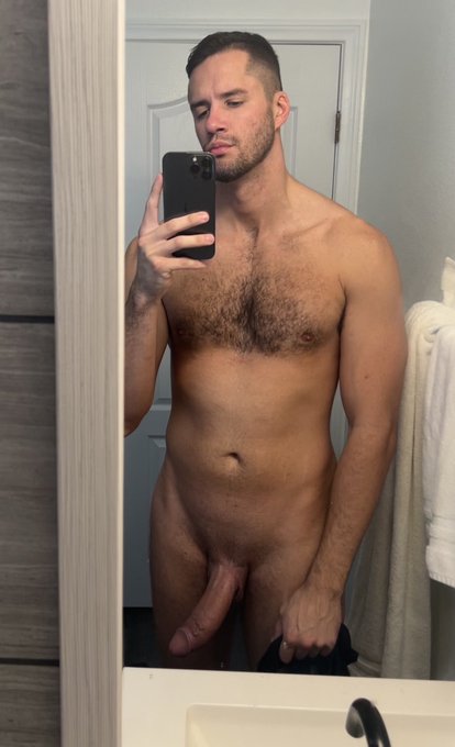 Good morning ☀️ https://t.co/DraZqVpVY2