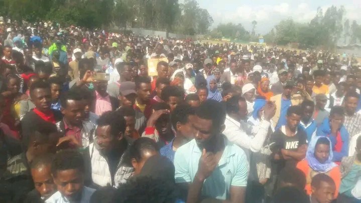 GebisaKuma's tweet photo. Hundeeffamni magaala shaggar Keessummaa nuu godhachuu hin qabu jedha uummanni godina addaa naannawwaa Finfinnee. https://t.co/R6MXvGVCFO