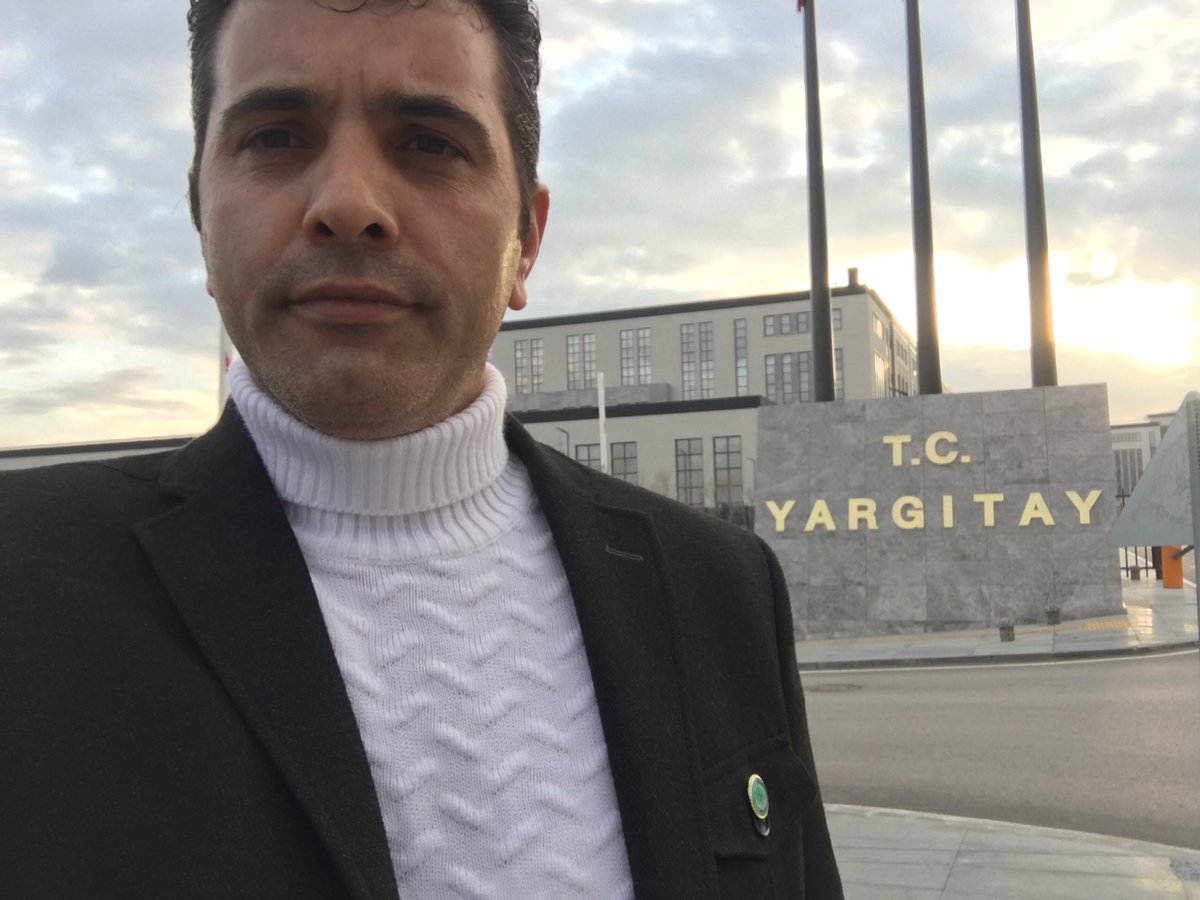 MBGP_Resmi's tweet photo. 2022 YARGITAY evraklarımızı teslim ettik hayırlı bereketli olsun inşallah @DavutKaracan #ÇözümBizde #mbgp @MBGP_Resmi https://t.co/zDC8Qx9FlO