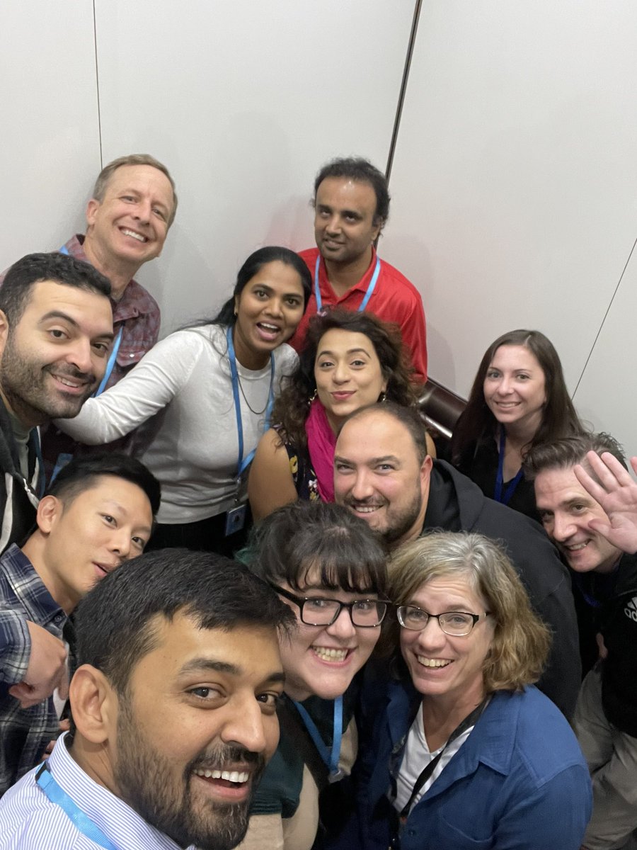 ricksuttles's tweet photo. It’s the last Friday of 2022! 🥳 As I reflect on the past year, I am incredibly thankful for the Amazonians that I get to work with each day at #AWS. Wishing everyone a happy, healthy, and hopeful new year! 🎉 

 #work #amazon #awscloud #awsconsole https://t.co/q8iOHQNbBf