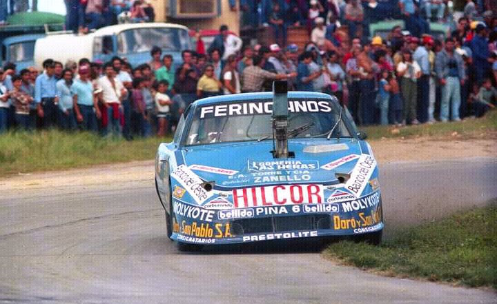 Los Pianitos en la década del 80 ... Ahora necesitan "Zona Pintada" los muchachos 😂