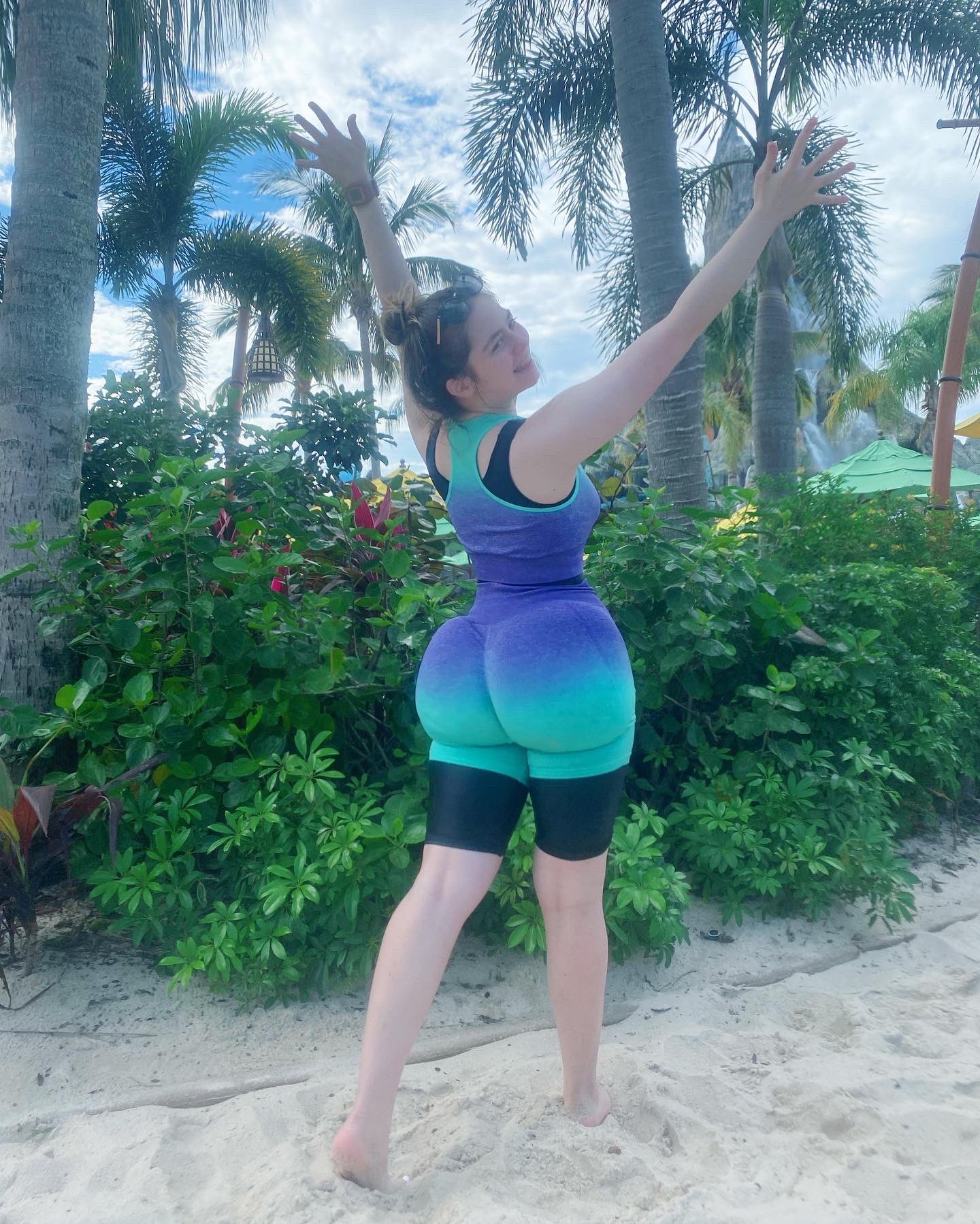 TW Pornstars 2 pic. MuscleMommyCosplays (🍑Linnea). Twitter. Just some