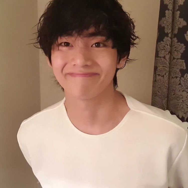 vm00nchi7d's tweet photo. To my beloved,                                             happy birthday even if I’m late.                         I wish I was better with words, but if I loved you less, I might be able to talk about it more. Let’s stay together for a long time💜 https://t.co/XpWrpapSkr
