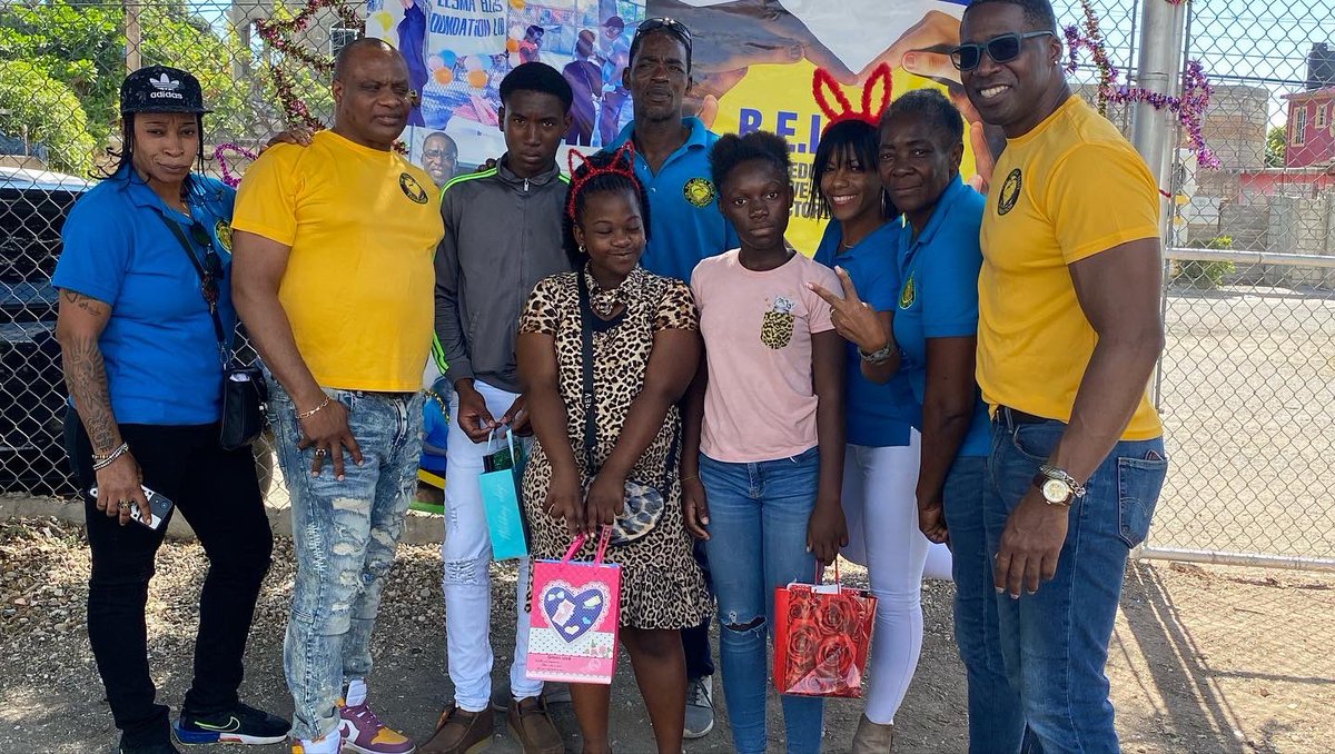 ACampbellsr's tweet photo. Once again, @the_lesmaefdn donated additional tablets and school supplies to the children of inner city Kingston, Jamaica. Come donate and support @the_lesmaefdn as we return in 2023 to provide more devices. ☺️  #development #school #charitydonation #charity #ngo #jamaica https://t.co/TQ2LUEA5qd