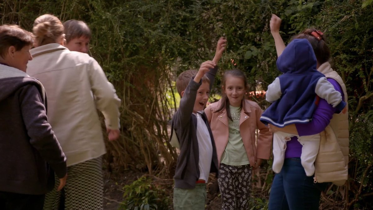 Tonight our hearts are blue &amp; yellow. 💙💛💙💛💙 3 generations safe. #diysosirl #westandwithukraine #bebrave