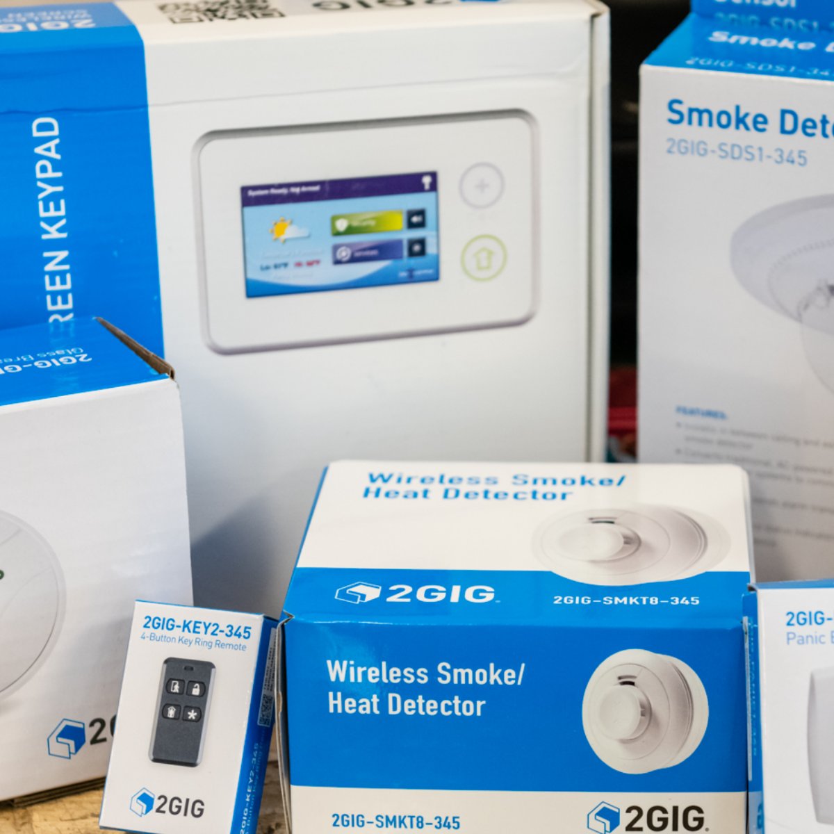 Safe_Home_'s tweet photo. Go into the new year fully secured with one of our smart security packages. Check our website to view more of what we offer: https://t.co/lYxC5Z6N5e. #HomeSecurity #PeaceOfMind #SafeHomeSecurity #HomeAutomation #SafeAndSecure https://t.co/SF7mucDmJE