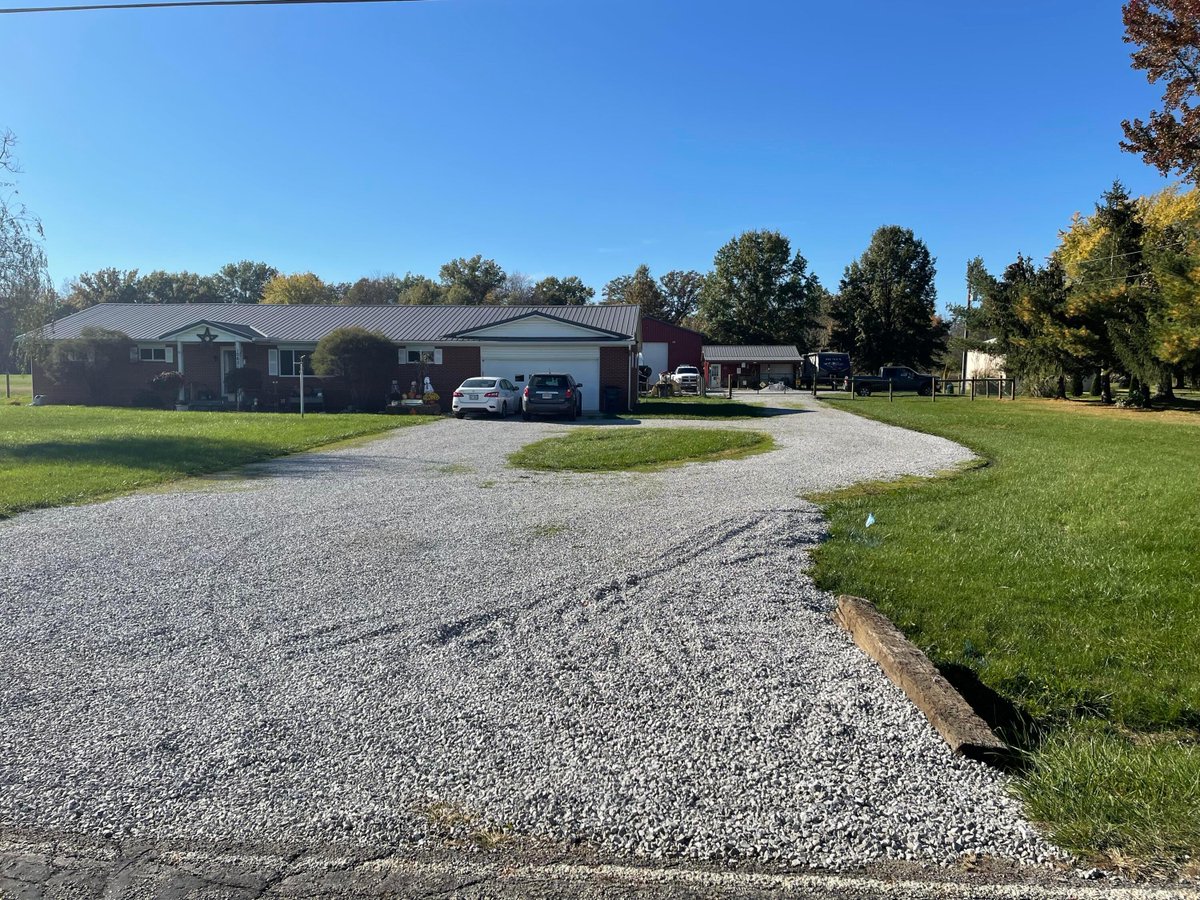 hlsfam5's tweet photo. Simply amazing in Ashville. Move into this 4 BD/ 3 BA now! Call/text/DM me today!  https://t.co/hHzH6zvc1E https://t.co/Kz5AP7nWZD